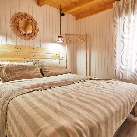 Casa Montse. Apartamentos Turisticos リバデオ エクステリア 写真
